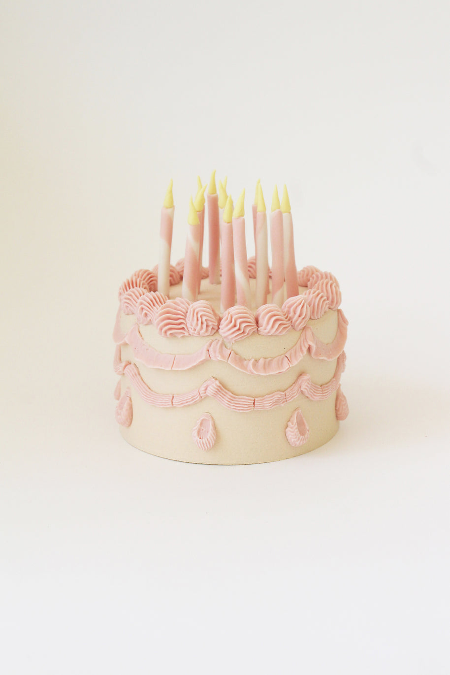 Pastel rosa y amarillo