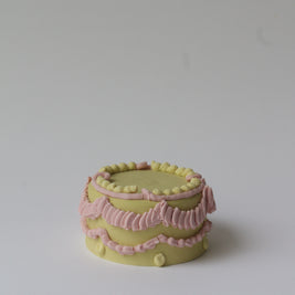 Pastel rosa limón